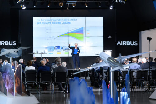 Sabine Klauke, Chief Technical Officer (CTO) bei Airbus und acatech Senatorin, ging in ihrem einführenden Impuls auf die Zukunft der Luft- und Raumfahrt ein.