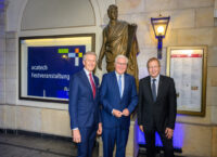 acatech Präsident Thomas Weber (links), Bundespräsident Frank-Walter Steinmeier (Mitte) und acatech Präsident Jan Wörner (rechts) auf der acatech Festveranstaltung 2023.